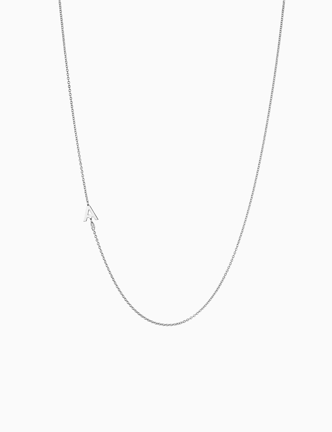Collana oro bianco con lettera e diamante
