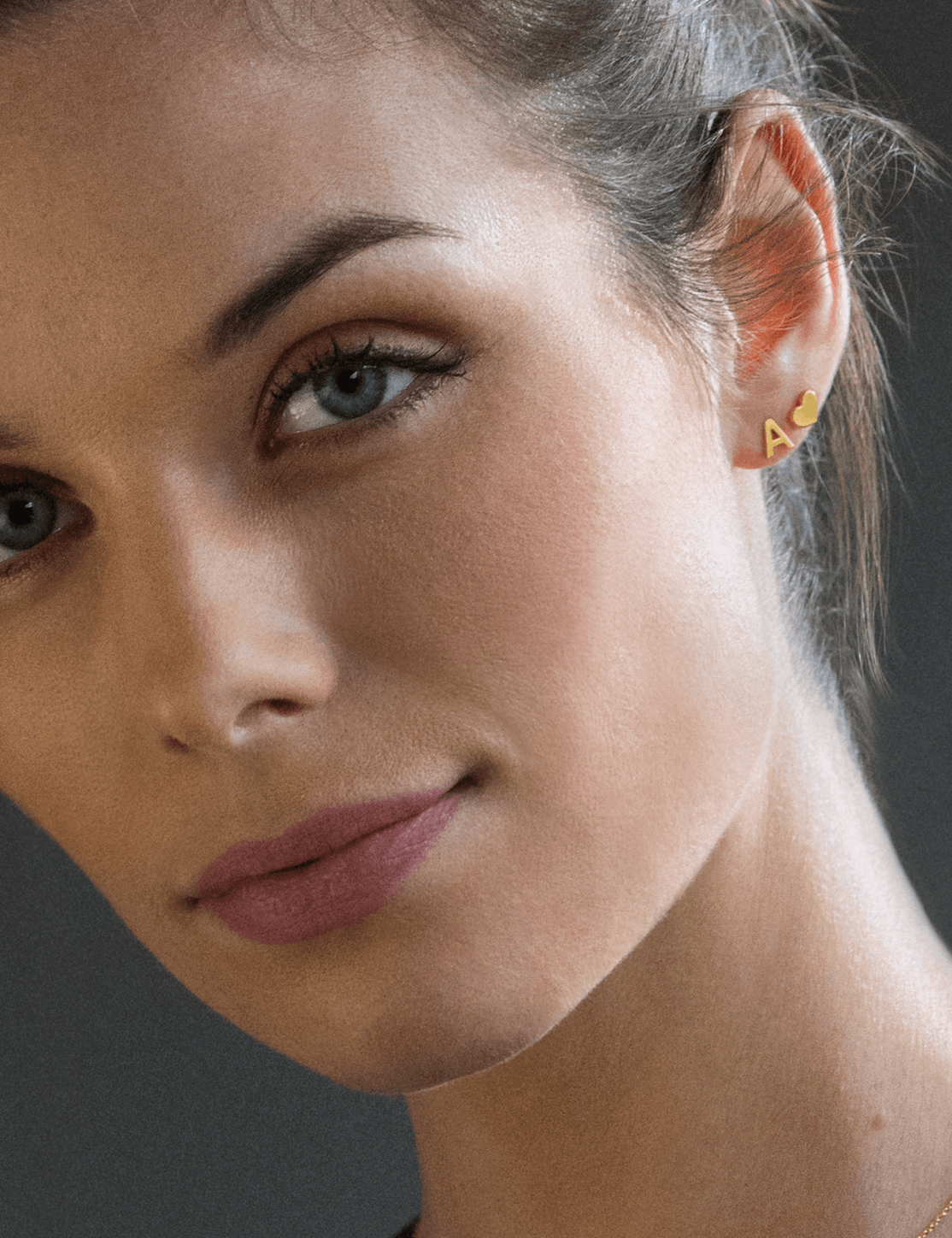 Orecchino Alphabet oro giallo